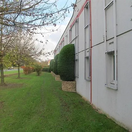 Balladins Lognes Hotel